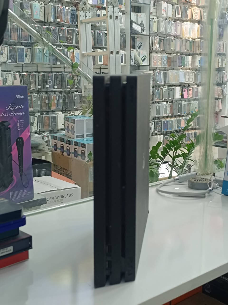 بلي فور برو واحد تيرا دبل جويستك واحد أصلي واحد تجاري نضيف بس مفتوح ما مبدل بي شي واتساب *********** 
انستا trb.1_ 
ماسنجر هو هذا
سعر 225 و بي مجال

