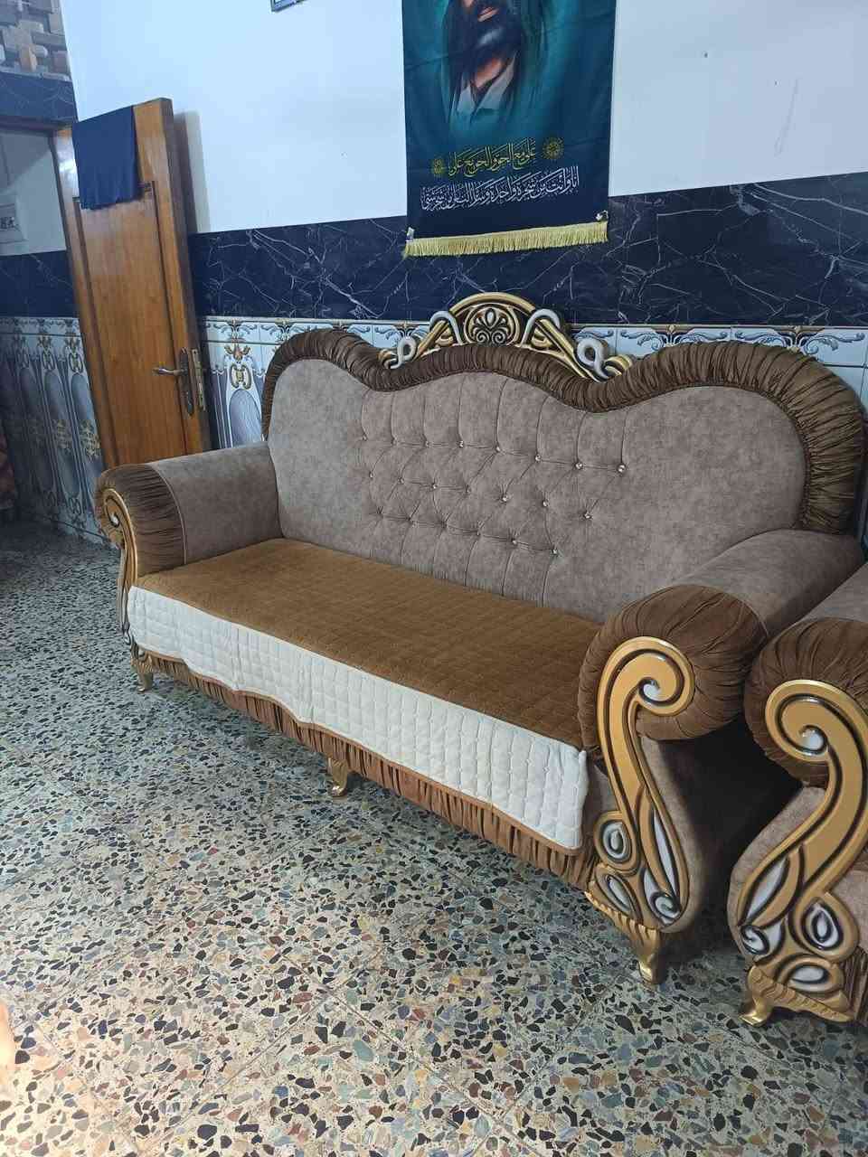 السلام عليكم تخم 10 مقاعد السعر 550 وبي مجال للتواصل***********وتساب
