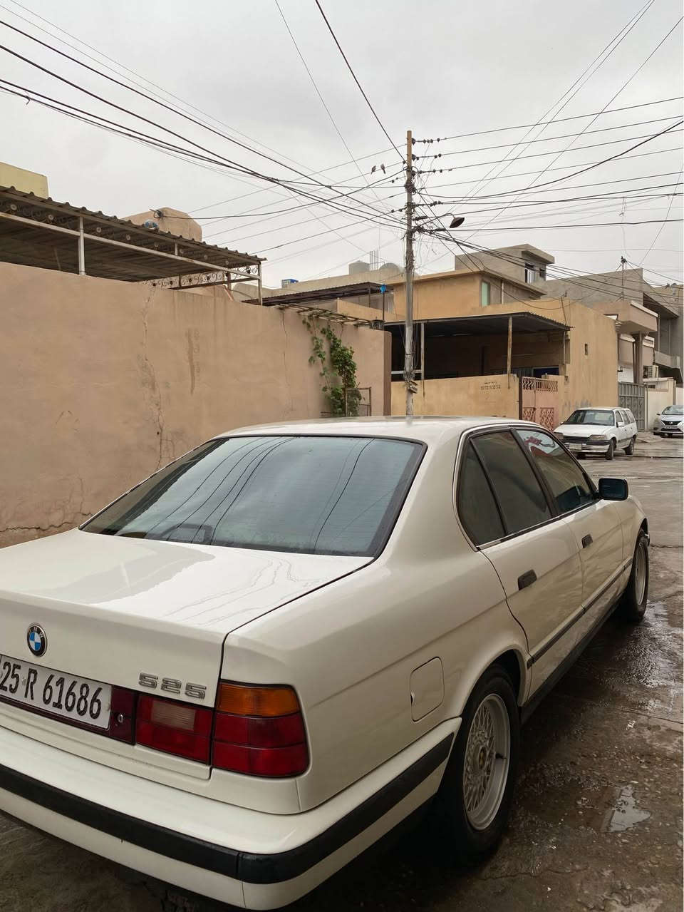 بي إم 525 • توماتيك • فتحة سقف