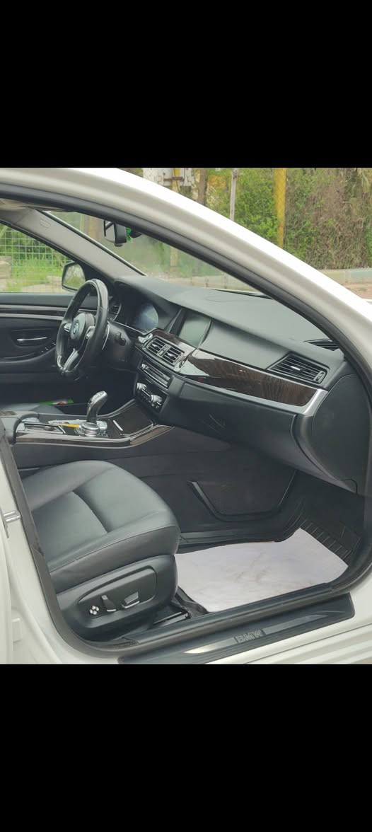Bmw f10 528i 2016
*********** 
 کتابی جام ڕەش %80  ۲مانگە بۆی کراوە 
 لایتی ۲۰۲۰ گێچ ئەلکترۆنی
سوکانی m power
 ‌بەگ لایت ‌led
‌۳ مۆدی لێخوڕین 
شاشە گەورە 
سڵایت گەورە 
٤ جام auto
کوشن جلد 
کوشن هیتەر
کوشن کارەبا
تەبرید ساردو گەرم بە شەرت
فلنجەکانی گۆڕاوە 
تاقم بەنسی تازە
 ٤ تایەی تازە
گێڕو مەکینەی بە شەرتی ۱۰ فیتەر 
سەنەوی ۲۰۳۱ تازە
تەبرید ۲ زۆن 
پۆڵیش و قەڵەمکای کراوە سەیارەکە نمونەیە لە جوانی 
سیستەمی سەماعە   
ئەخیر مۆدێلە لەم جۆرە
نیو چەمەلەغی سەکن بۆیاخە بێ ناو گرتن بێ ئێرباگ
گەر موشتەری نیت سەری خۆت و منیش مەیەشێنە 
ئەدمین ❤️ السليمانية, العراق

نص مكتوب في الصور:
- ماشاءالله