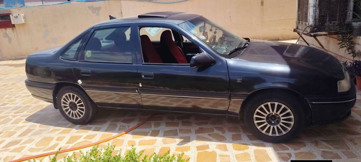 <مراوس بتكسي سيكي او افيو >بسبب وعود كاذبه نعيد النشر فكتره ١٨ مؤديل ٩٢ نفطي صبغ جماليه بدون ضرر دواير تصليح رقم أربيل مصطره شرط تحويل كابون مابيها لان رقم جديد داخل نضيف مكينه لاصرف لانفخ سياره نظيفه سعر ٤٢ بيها مجال***********
