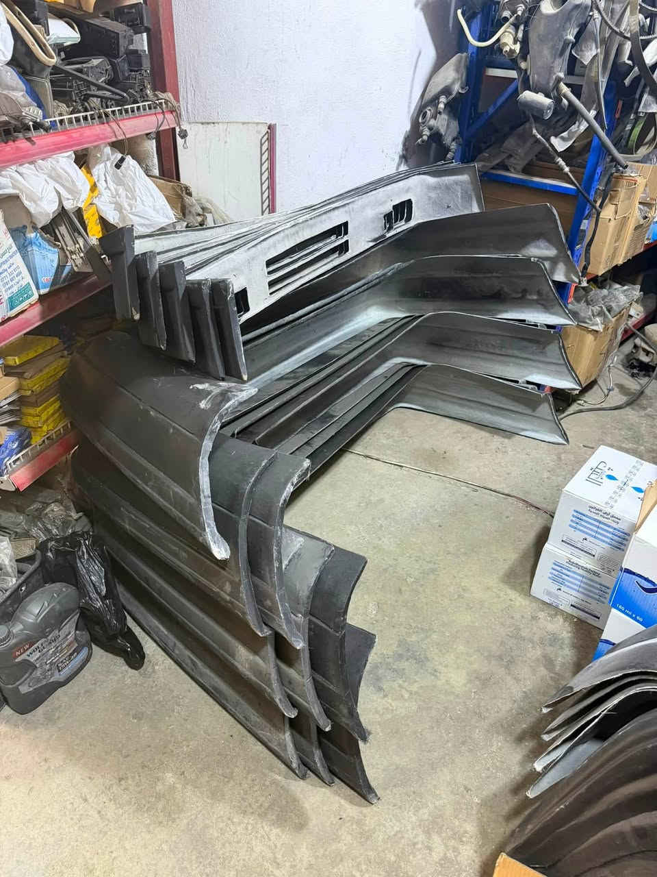 صباح الضهر شباب 
بضاعه جديده 
محل ادوات الصقر 
مجمع مشن بغداد 
***********
***********
