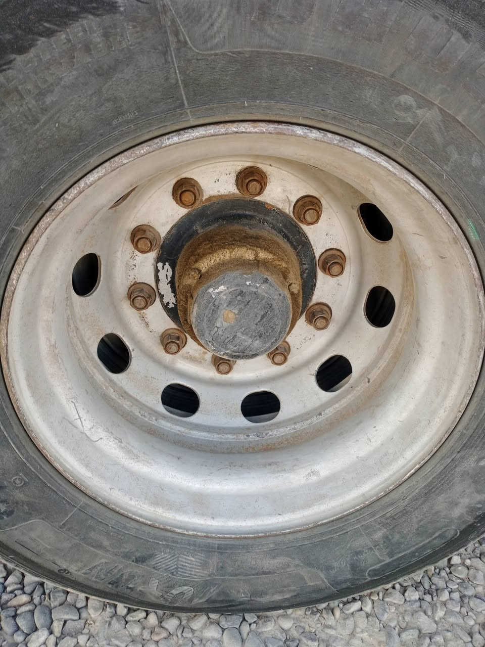 ياالله للبيع مكفولة كفاله عامه بسمي شرط التحويل بدن ثابت ذو جوانب متحركه محرك 35 گير 160اكسل جي اف عربانه شاصي ألماني ***********

