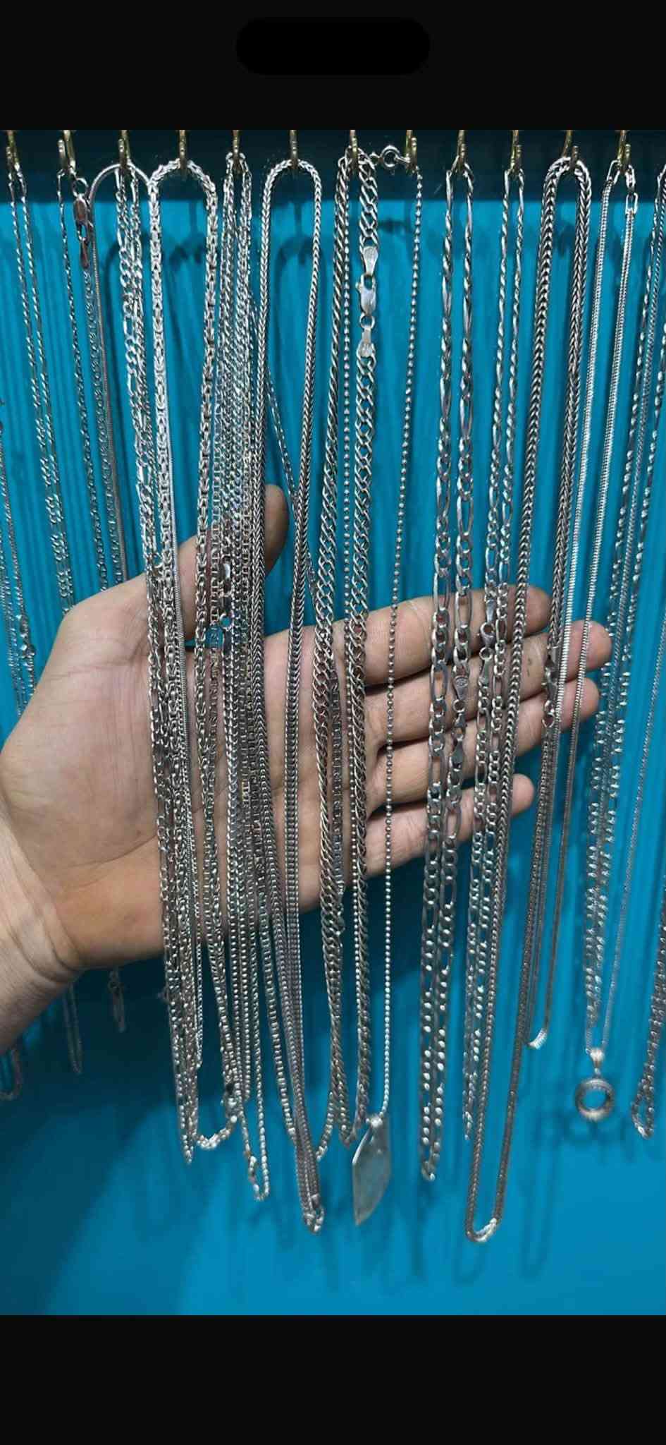 فضة ٩٢٥ • كمية كاملة