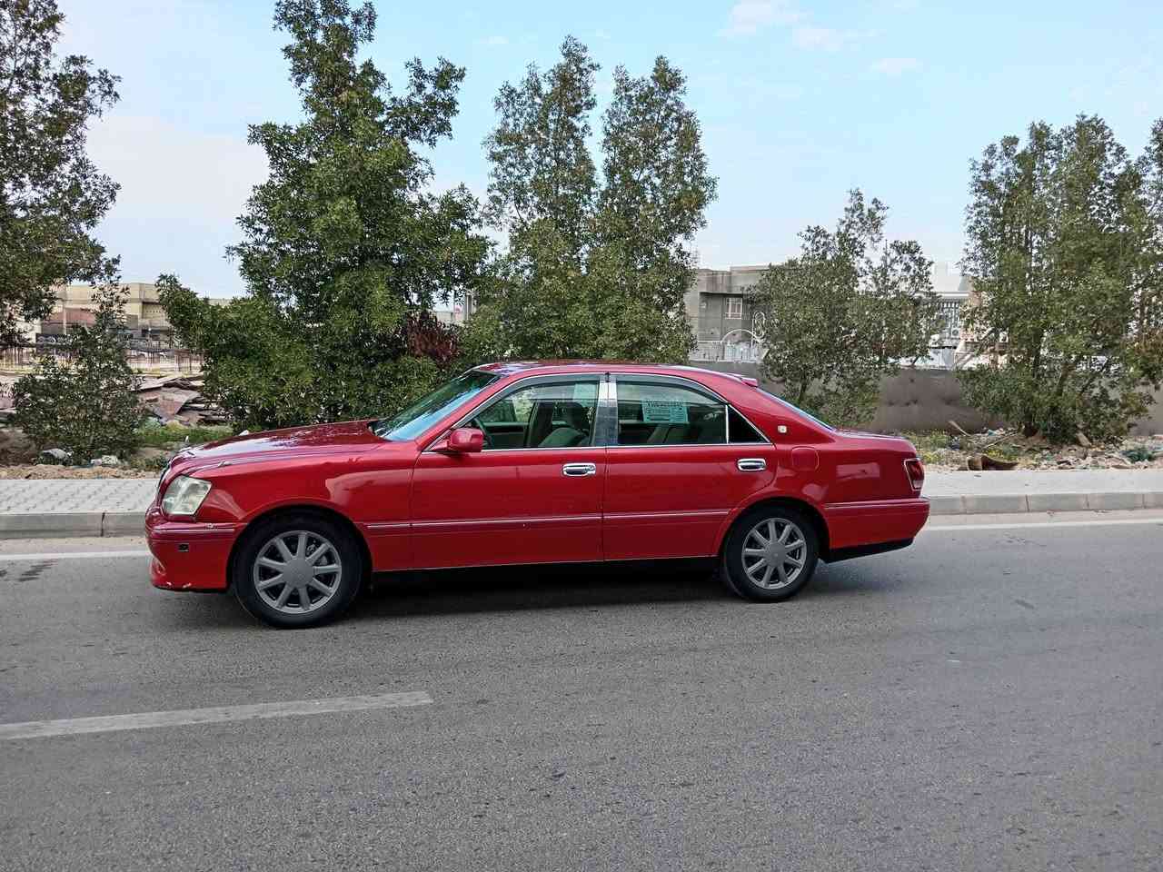 سلام عليكم ملكه موديل ٢٠٠٢ بغداد نكليزي بسمي مداور ثاني يوم اصل كرستال محرك فيشه وبطل حداديه جديده خلفي وامامي تخم تاير دكمتين عدله لاكصه ولاضربه جاهزه من كلشي سعر ١١٨ ورقه وبيه مجال قليل رقم الهاتف ***********
