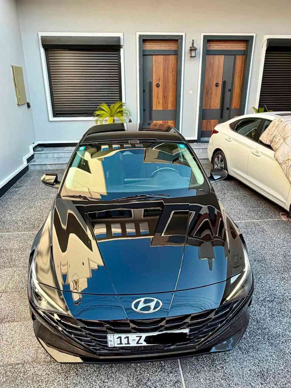 النترا هايبرد للبيع
موديل 2023 
بيها صبغ جاملغ وبنيد وبل جاملغ الخلفي 
بدون دواخل 
فول مواصفات عدا الفتحة 
السعر 128 
مكان السيارة بغداد السيدية 
للأستفسار : ***********
