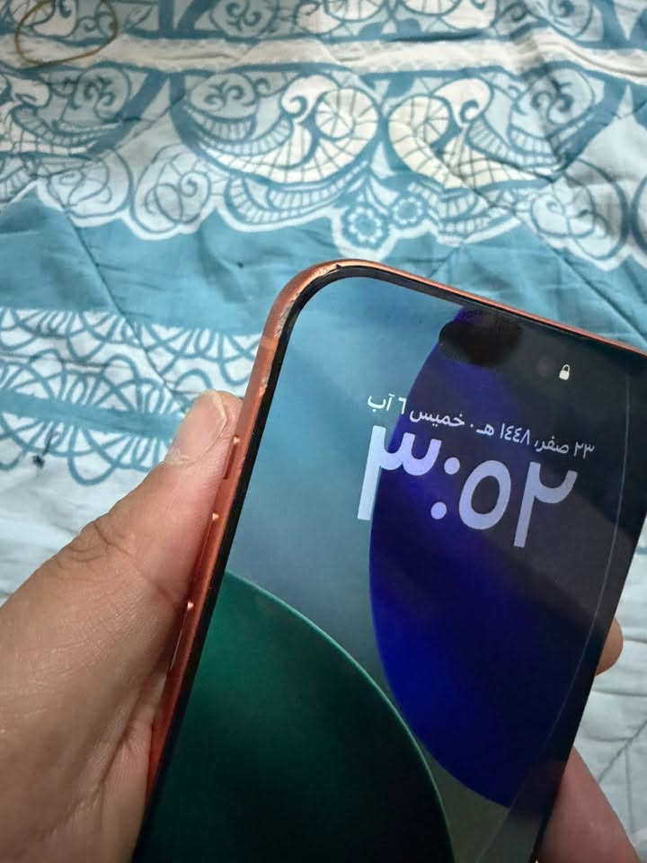 ايفون 17 برو ماكس 256
بطاريه 100 الجهاز ايسيم
شريحه الكترونيه 
بي شخطات بسيطه بالشاصي
موضحه بالصور ويا فقط كيبل شحن
السعر 1375 قفل قفل قفل 
لاتعامل رجاءا مابي مجال
سكن بغداد حي النصر 
واتساب ***********
