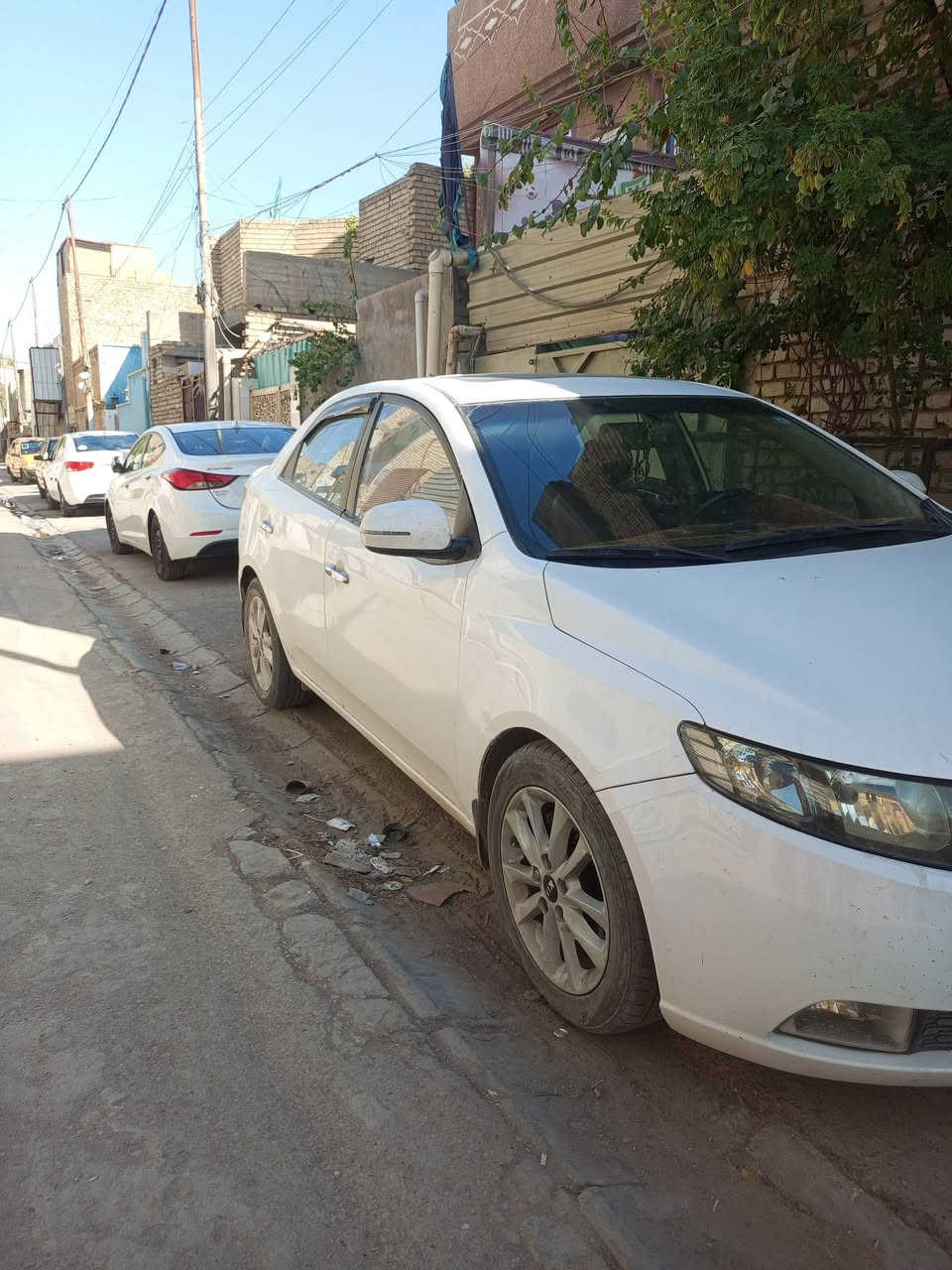 السلام عليكم كيا سيراتو موديل ٢٠١٣ سياره فول واحد على واحد سياره تبريد ثلج تخم تأير جديد باتري جديد حداديه صدر جديد سياره أحله من الصور سعر ٧٥ بيها مجال عنوان بغداد حي التراث رقم الهاتف ***********
