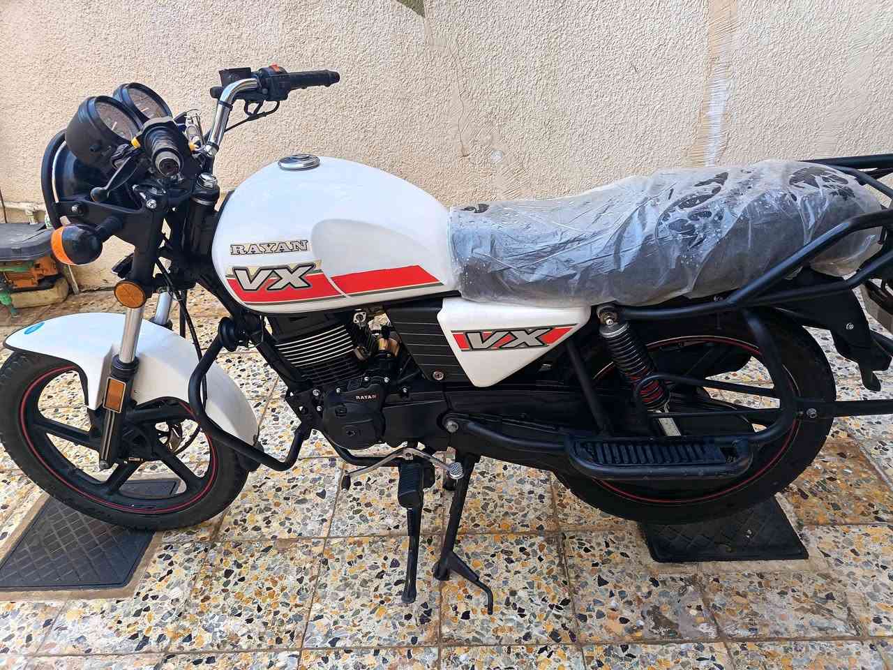 دايون نفخ • ٢٠٠ سيسي • ٢٠٢٣