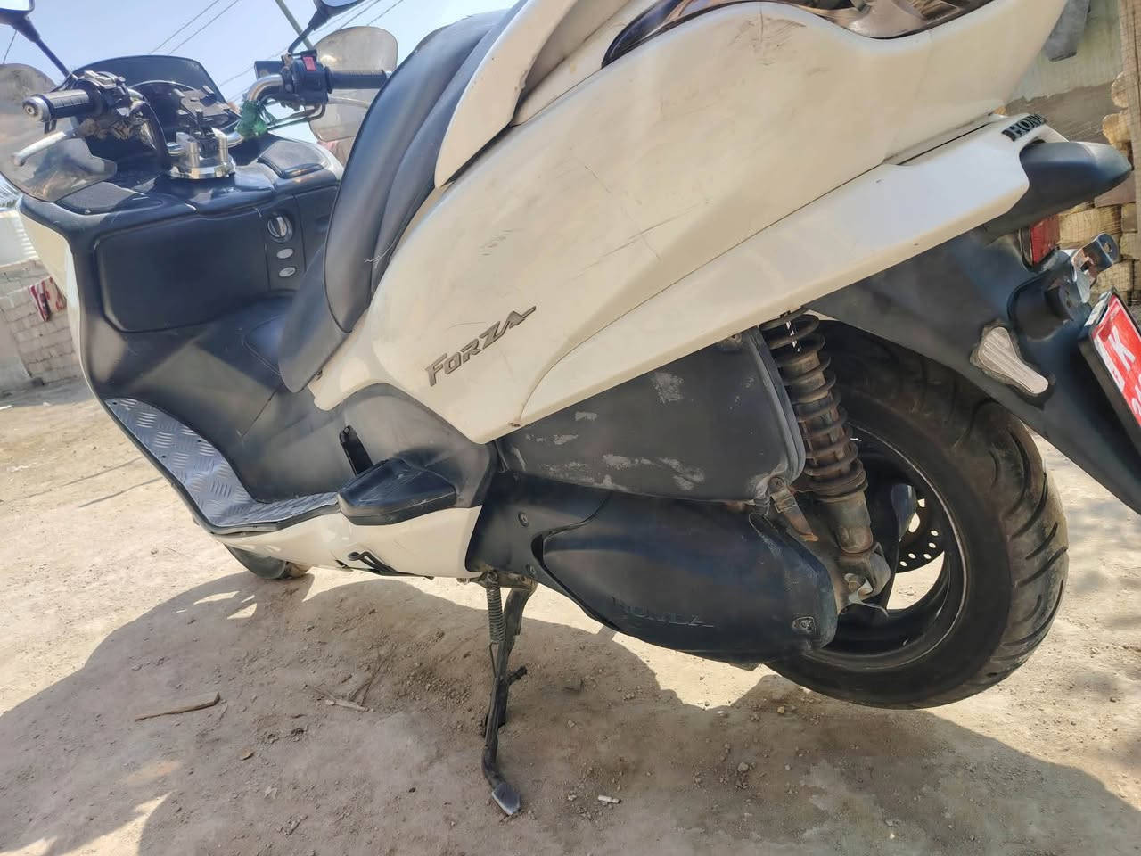 فورزه ٠٩  كرستال نهضه ومعدل اوراق كامله لا بخار ولا تنقيص بيع او مراوس سعر ٧٥٠ وبي مجال مكان ديوانيه دغاره
