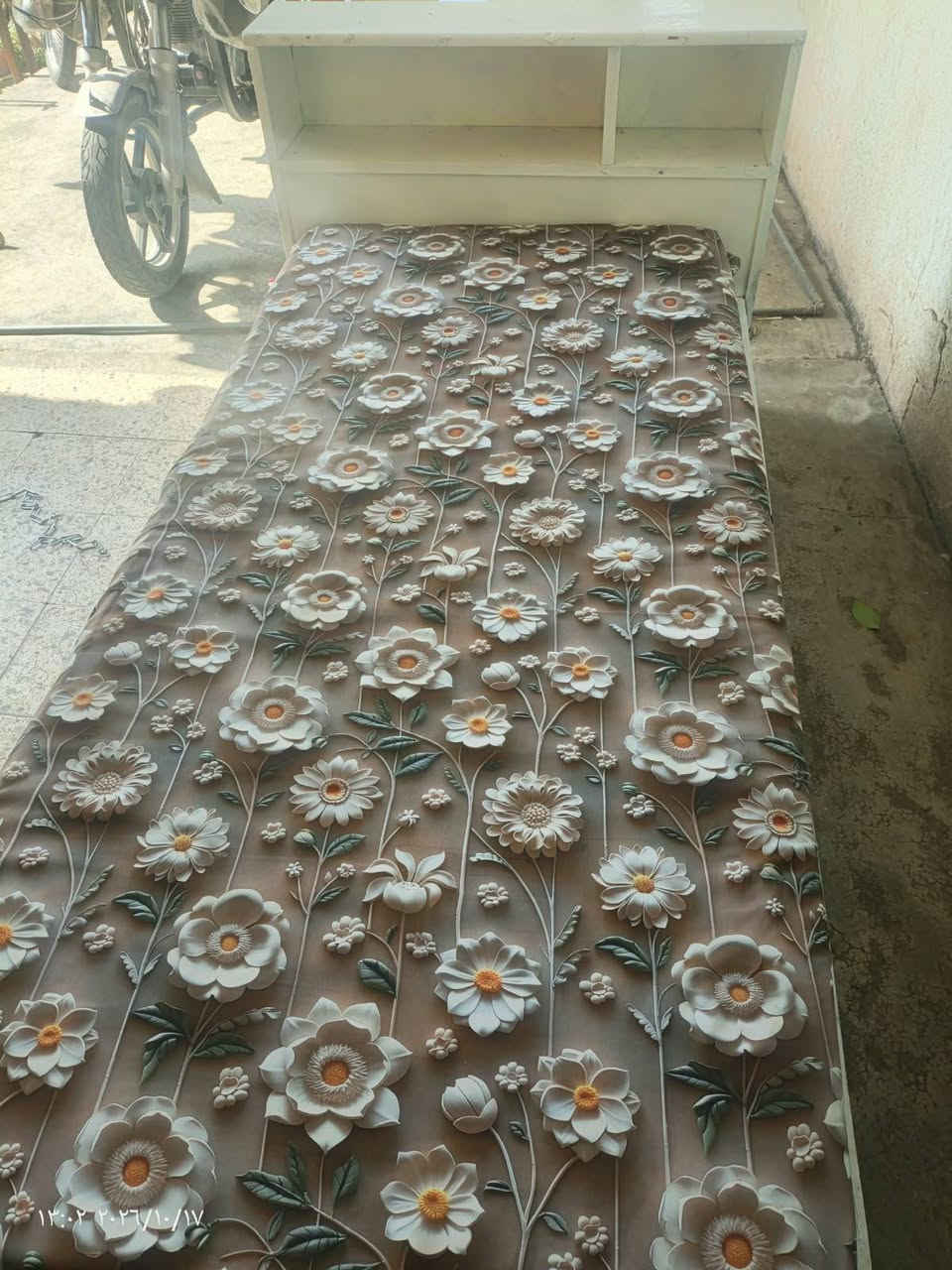 نفر • دوشك • خشب اصلي