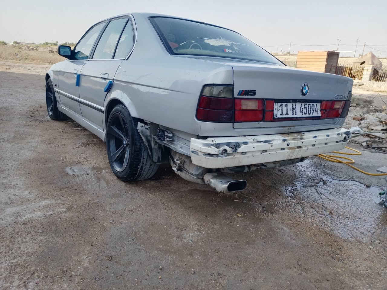 السلام عليكم.BMW..موديل .90
525 .اصل.
 مكينه مسكر عدله .سيارة جاهزة مكينه حدادية الكير مرات بي صفنه .بس تحريكه اشك الكاع
رقم بغداد جديد
السعر 53
مكانه ديوانية
***********
