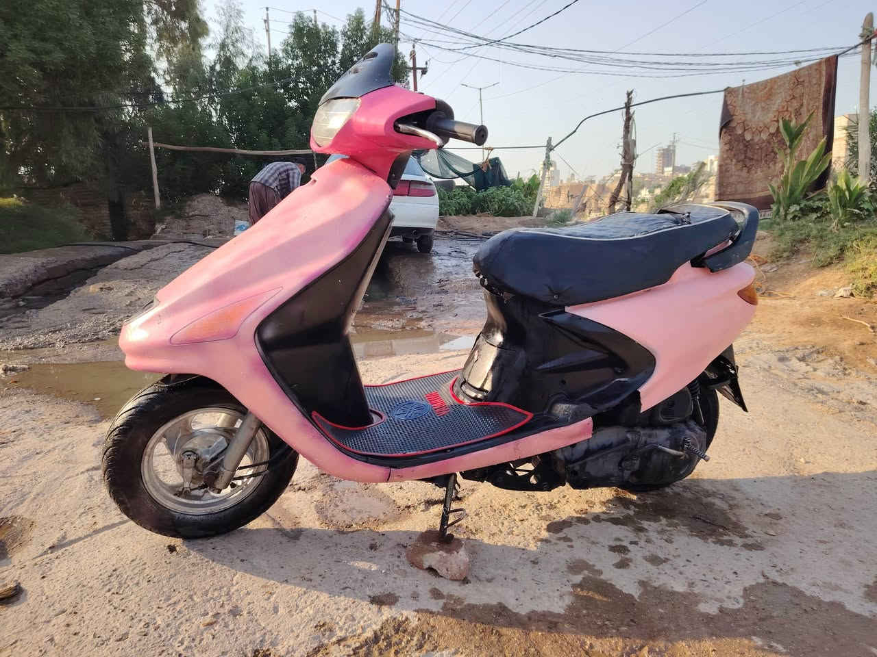فراشه فحل للبيع شغاله مكينه ناعمه ستوني مجفته سعر 250 وبيه مجال مكاني نجف شارع المدينة الرقم ***********
