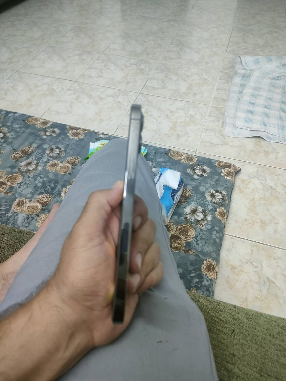 12 برو ماكس جهاز جديد بدون عيب او جلخ وضع الوكالة بطارية 81٪ السعر ٤٥٠ مجال حك الجيه ***********

نص مكتوب في الصور:
- ١٠:٢٩
- حول
- الاسم
- < iPhone
- إصدار iOS
- < 26.6.1
- اسم الطراز
- iPhone 12 Pro Max
- رقم الطراز
- MG9F3LL/A
- الرقم التسلسلي
- G0PDTKGSOD43
- انتهت صلاحية التغطية
- الأغاني
- .
- الفيديوهات
- ٣٦٠
- الصور
- ٢,٨١٥
- التطبيقات
- ٤٢
- السعة
- ٢٥٦ غ.ب.
- متوفرة
- ١٨٥,٣٣ غ.ب.