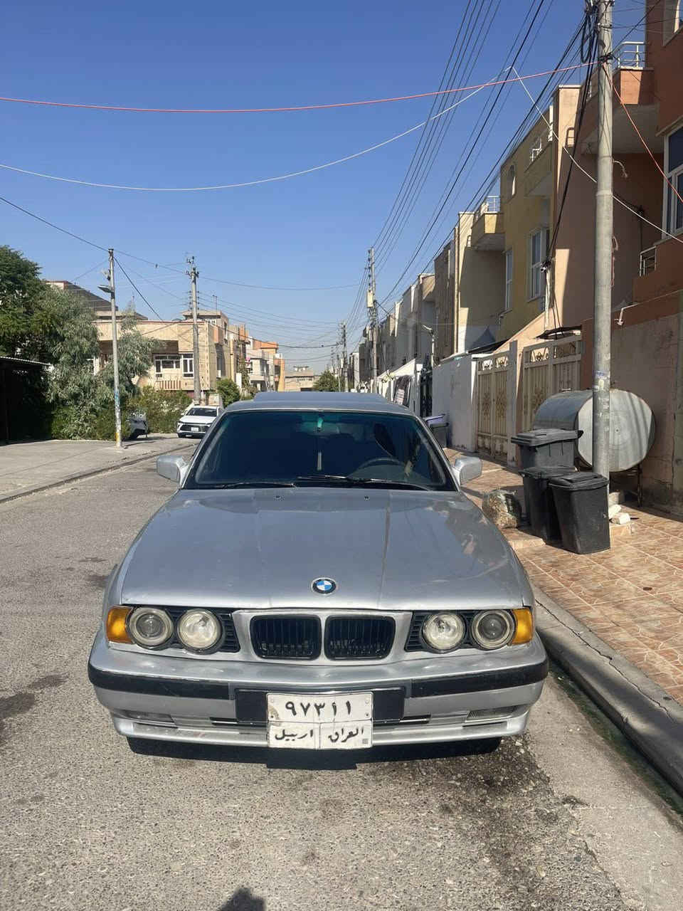 بیێم ٥٢٥ که پسی گێر عادی  سلایت  چوار جام کاره بای گێرو مه کینه به شه رت کاره بای و ته قه و ره قه ی به شه رت سه یاره که تا بڵێی جوانه  ئه ولیاته به ناو ناکرێ به شه رتی کێشه ی 
مه ده نی و حدزی له سه ر نه بێت 
نرخی ٢٨ مه حالێکی که م شوێن هه ولێر
ژ.م *********** أربيل, العراق
