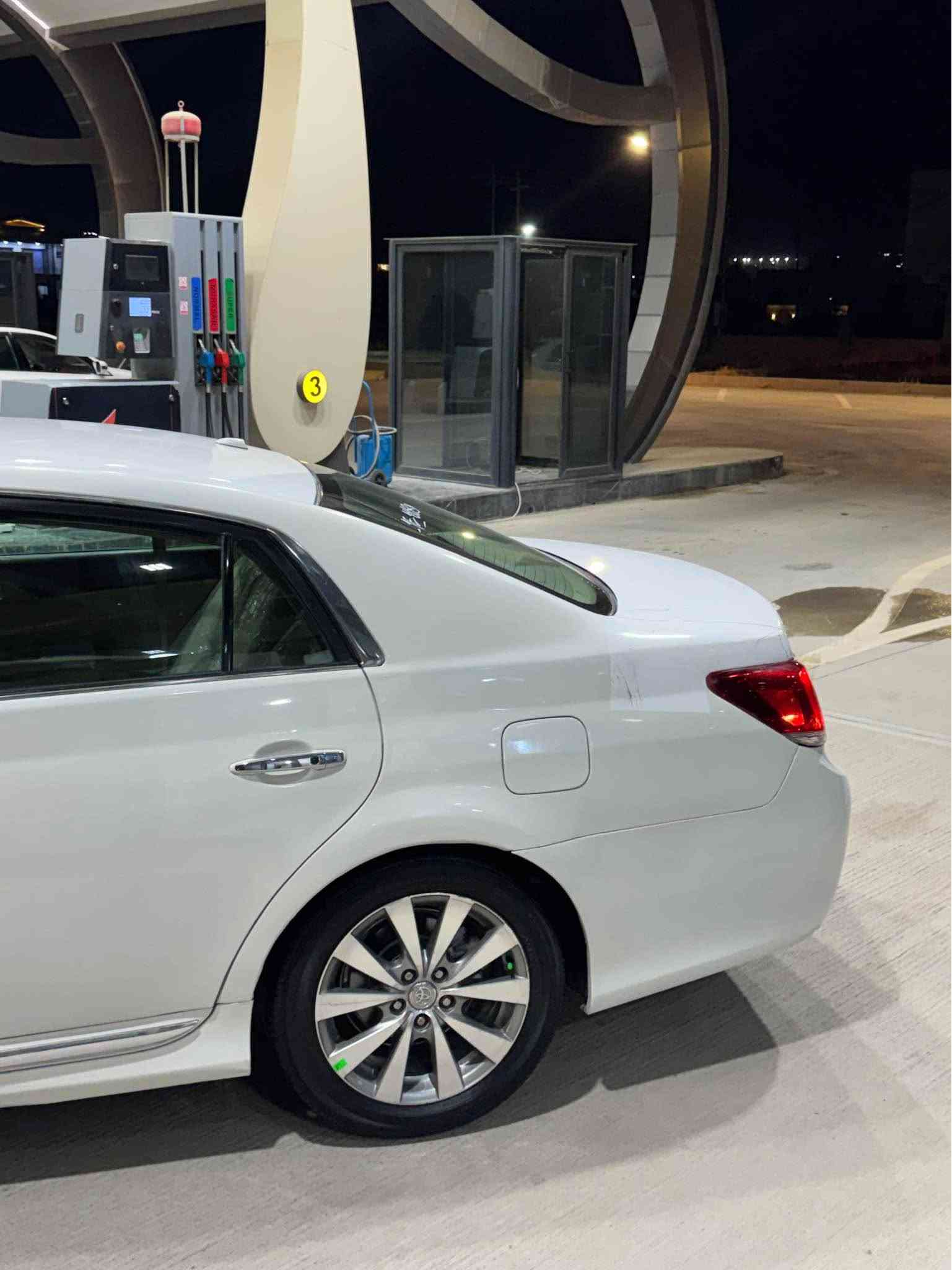 سه رهتا به ناوى خواى كَه ورەو ميهه ربان
سحرى ٨٣💸 
 كَه لاوكه ميك مه جال
***********
Toyota avalon 2011/10. Limited
براوەی دوبه ى براوه
مواسه فات خلیجی  ليميتيد فول فول
په رده سلّايتت كوشن كاره با كوشن جلّد و ساردوگەرم
به سمه ٥به سمه
كوشن خەزن
ئاوينه كاره باو ئيشارەت
شاشەو کامیرا 
سه يارەکەبراوەیە
ده حمو ليدرانى پيوه نيه
٤تايهو ويلى لوك لوّك
كامل  ئيمپرى فايه رى بيلادى شەريكه سه يارەكه هه موو گیانى به شەرت ته بريد ساردو كَه رم به شەرت
چرکەی تیانیە کامل توند کراوەتەوە 
هه موو كَيانى جايز كراوه
سەیارەکە پشتی جیی سپیرەکە جئ رافیحەی هەیە  
سەقڤی خۆم جەلاتینم کردوە 
نرخی ٨٣ گەلاو مەجال
گۆرینەوە ناکەم   جوان بخوینەوە  تیل بکە لە خزمەت دام 
شوين رانيه
*********** رانية, السليمانية
