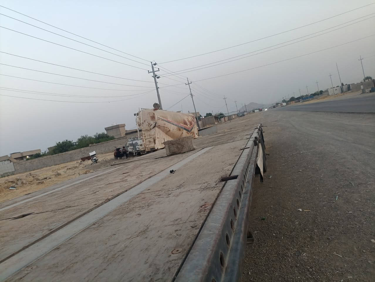 عاربانەی فلات کرۆن علوج 
دنگیر bo ecoplas مەزبوت بۆ ئیشکردن 
سعر 55
شوێن سەیدساق 
ژم ***********.    ***********
