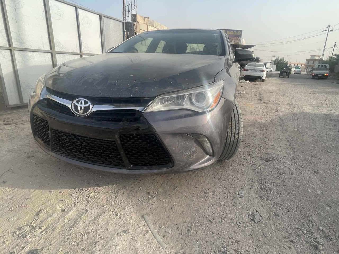 كامري موديل 2017 وارد امريكي رقم اربيل بأسمي ماشية 184 الف كيلو متر والسيارة جاهزه من كل النواحي حدادية تأيرات تبريد جاهزه متصرف عليها لو ربع دينار حادثها چاملغ جهة السائق وبنيد ومصلحات نفسهم وبيها قطعة كلير من امريكا سعرها 140 وبيها مجال  السيارة موجودة بالحلة الشوملي ***********
