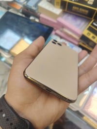 آيفون ١١ برو ماكس • ٦٤ • مستبدل شاشه
