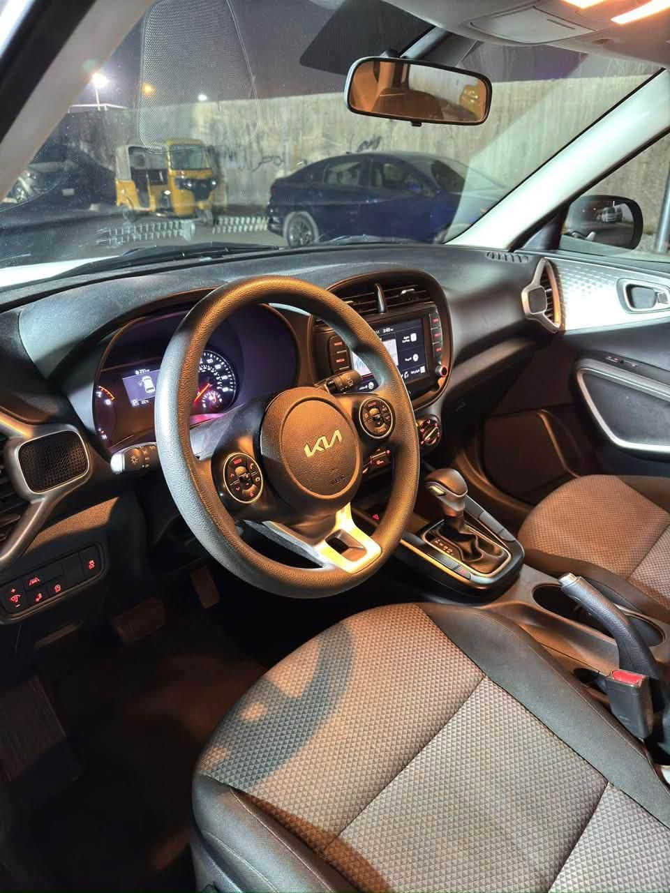 السلام عليكم صول موديل 2022 حادثهة كما موضح بل صور ماشية 50 اخوان اني مكلف بل نشر سعرهة 150 وبيهة مجال 

*********** اتصال

