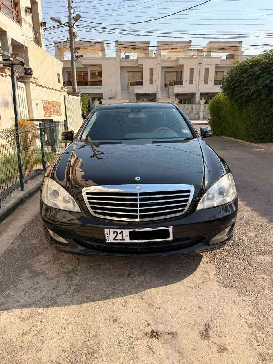 mercedes benz s class 350 2008
قەپات قەپات مواسەفەت و بەنزینە سەیارەکە زەمانە و دەرکە گەورەیەی ڤیئاپیە (166mile) رۆیشتوە و هەموو شتیکی لەسەر دەقی شەریکە ماوەتەوە و لایت زینۆن و ئاوینە شەفت و دەرکە سەحب و کوشن سارد و گەرم و ٢٥ مۆد کوشنە و گێر و مەکینە و کارەبایات و هەممو شتیکی بەشەرت تەنها دەرگا و چاملغی دواوەی بەس بەخە بێ لیدران و بێ ژورەوە و بێ ئیرباگ
رقەم تلفۆن
(***********)
(***********) أربيل, العراق
