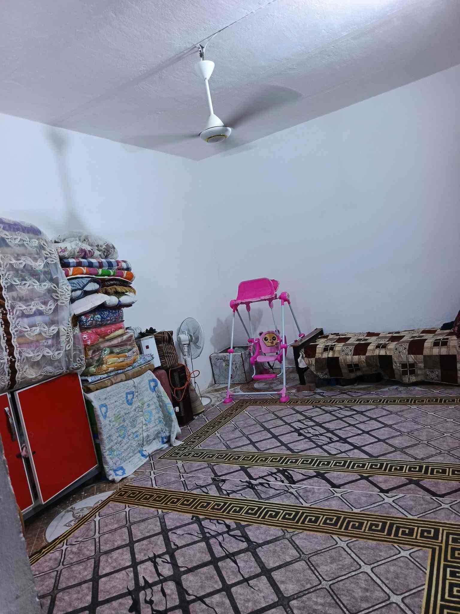 ياالله
سلام عليكم
البيت البيع طابو صرف
مساحه ((200)) متر بناء تكاد
الماجديه سيد جميل قرب شارع ٢٠
يحتوي على استقبال وصاله ومطبخ
وثلاث غرف نوم صحيات داخليه صحيات خارجيه
استفسار اتصل ((***********)) ((, ***********))
