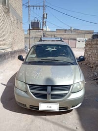 دوج كرفان للبيع مكاني نجف رقمها بغداد2007. (07804148193