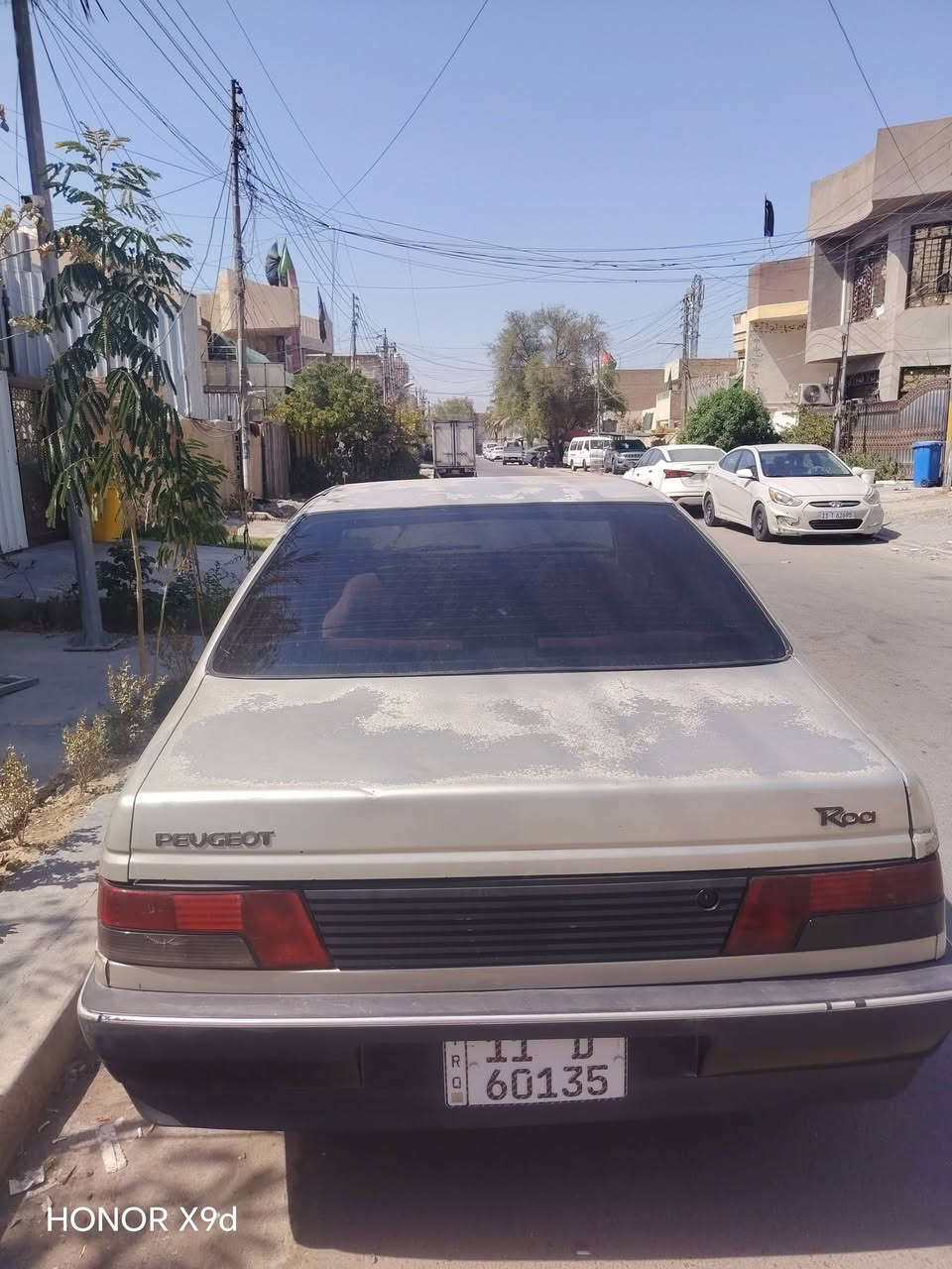 السلام عليكم
بيجو روى 2009
بلاديه بس شويه جارده
كير مكينه وتبريد بلاديات
شواصي مكفوله هزة ورقم جديد
الموقع بغداد حي الجهاد 
السعر ٣١ وبيها مجال
***********
