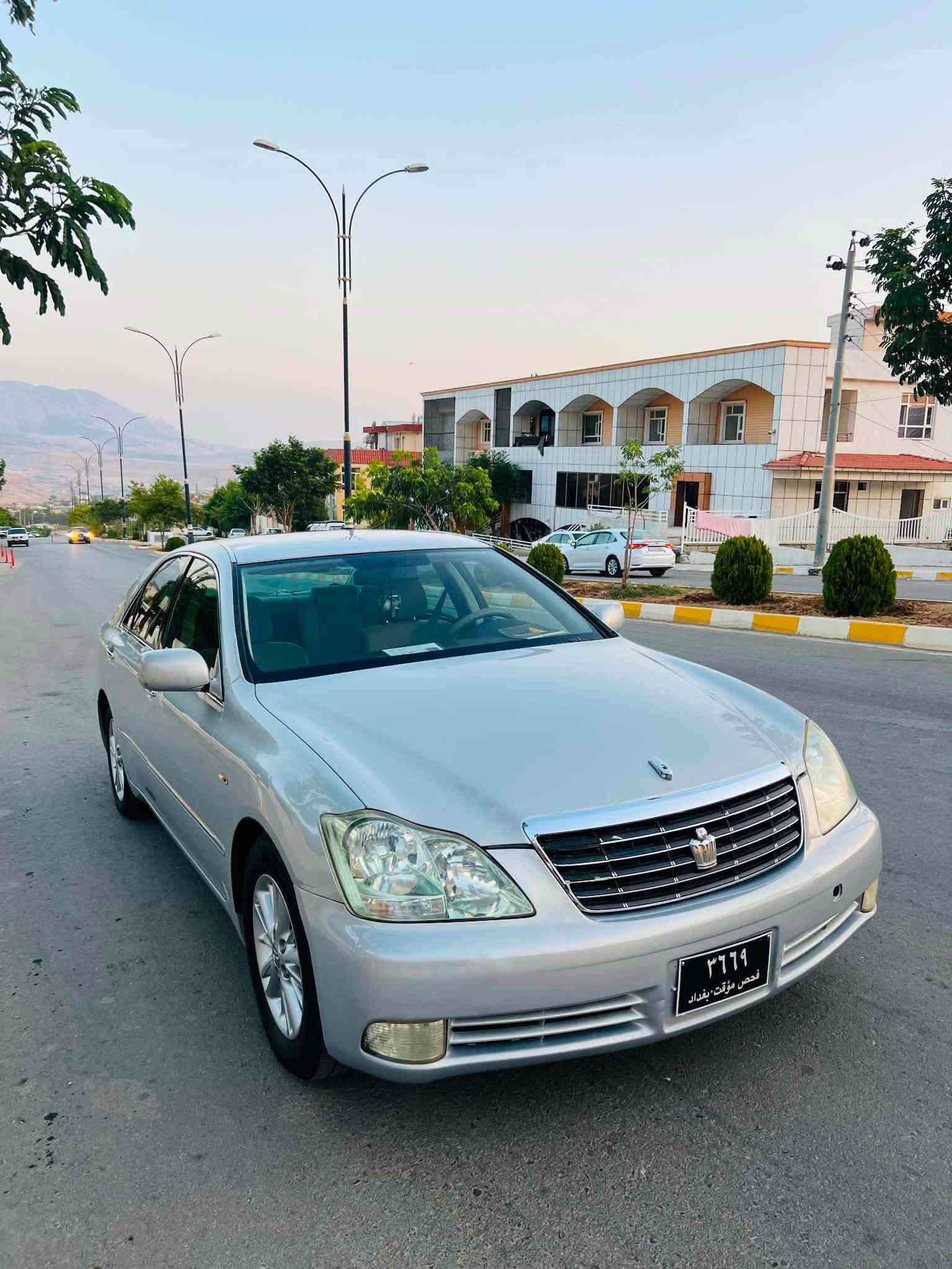 سەرەتا بەناوی خوای گەورە بەس موس ڕەقەم یەک سەیارەکە ھەزار دینار مەسرەفی تیانیە ڕۆنی گئڕو مەکینەی گۆڕاوە 182دودوگمە کامیرەو شاشە یەک پارچە بۆیاخی ئەوروپا سۆنەرم داناوە55گەلا مەجالئ زۆر زۆر کەم لەدەربەنیخانم***********   کۆد کراوە
