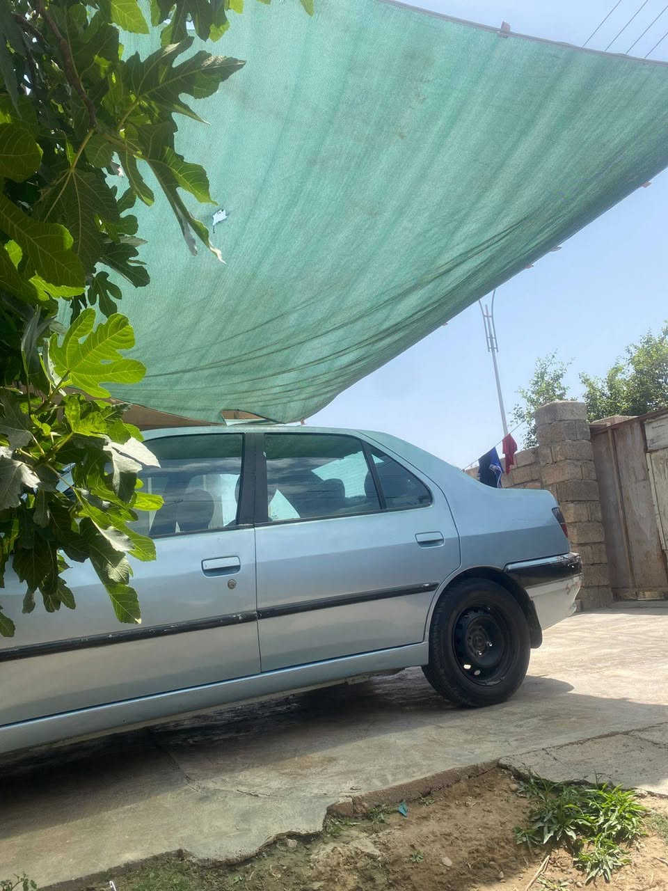ما بعد السلام بيجو 306 موديل 2002 سياره جاهزه من كلشي گير ومحرك شرط گشر گدام العين داخلها حلو ومرتب سياره مزاد كركوك عندي وكاله عامه بيها أم الباركود سعرها 25 وبيها مجال للشراي رقم *********** مكان السياره العلم الربيضه
