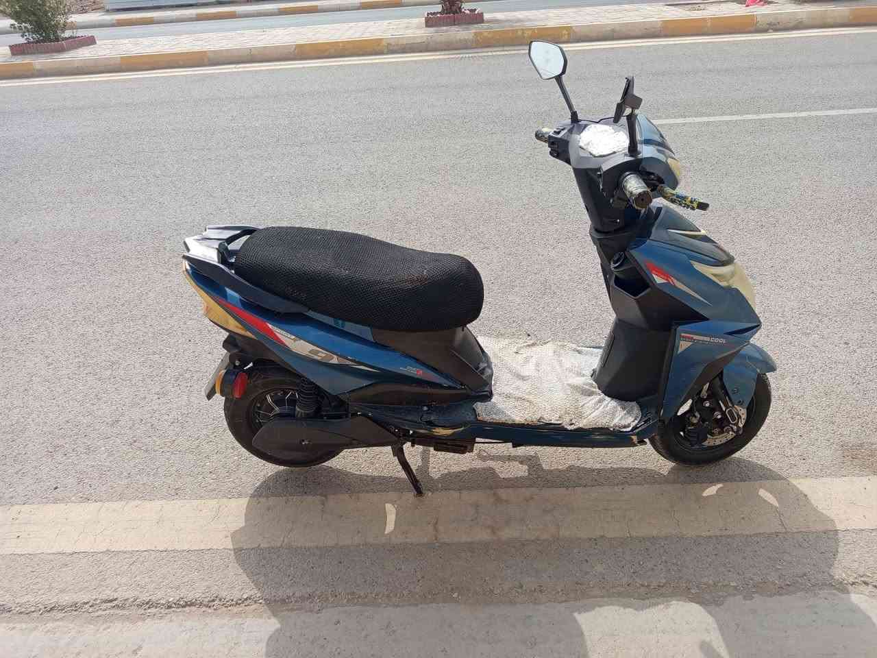 المطار • بطاريات • كهربا
