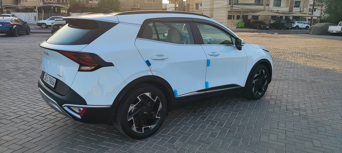 كيا سبورتج 2023 خليجي فول مواصفات
وكالة ضمان 5 سنوات

سقف اسود بنوراما بالكامل
بصمة ابواب وتشغيل
صندوق كهرباء شفط
كشن تليف جلد 
كشن كهرباء 3 دكم 
تبريد مركزي 
شاشة عدادات دجتل 4 اشكال 
مودات قيادة 4 وضعيات
كامراة 
هاندبريك بصمة كهرباء
لايتات عدسة متحركة زنون
كشاف زنون
اوتو هولد 
رادار امامي وخلفي وجانبي 360 درجة
مري شفط كهرباء
تحديد مسار
نقط عمياء
اشاير بالمري
حساسات 360 درجة
تشغيل عن بعد
انظمة منحدرات وقيادة
تحكمات ستيرن
شاشة كاربلاي & اندوريد
مقاعد تدفئة 
استرين تدفئة
لدد امامي وخلفي
ويل كب 19 
شاحن هاتف لاسلكي 
باقي مواصفات متنعد فول السيارة 
السيارة كفالة عامة من الصبغ بيها فقط شبر بارد 
ماشية 48 الف كيلو 

رقم اربيل الجديد . تحويل مباشر 
مكاني بغداد الغزاليه.  

السيارة وكالة نم ام الضمان 5 سنوات او 100 الف كيلو
سعر السياره 213بي مجال بسيط او مراوس بشمالي
رقم صاحب السيارة 
***********
.
‼️
