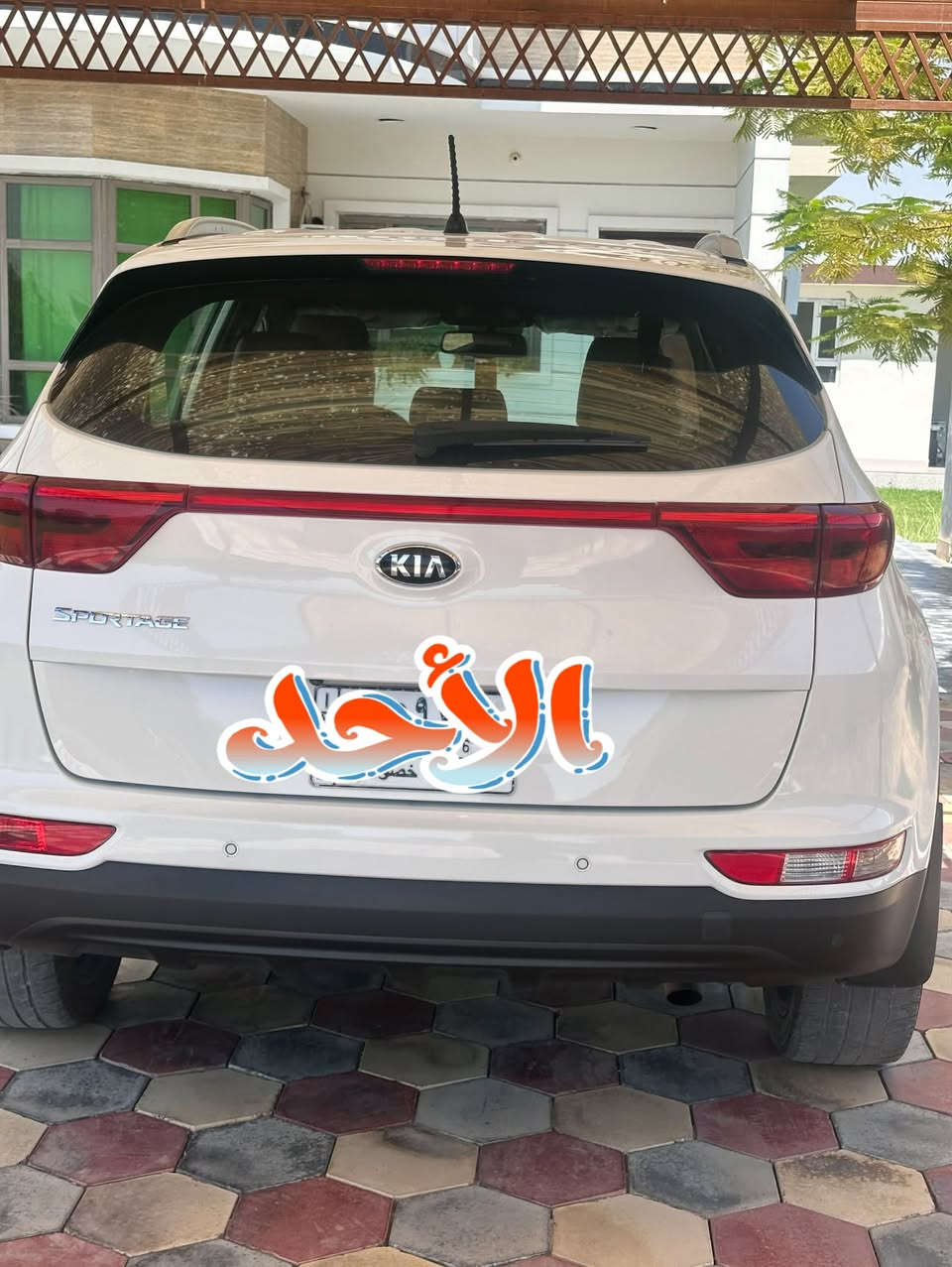 للبيع كيا سبورتج ٢٠١٨ كفاله عامه من صبغ وبارد وتكحيل مكان السياره الأنبار الخالدية الجزيرة السعر ١٧٠ وبيها مجال بسيط رقم الهاتف ***********.

نص مكتوب في الصور:
- الأحد
