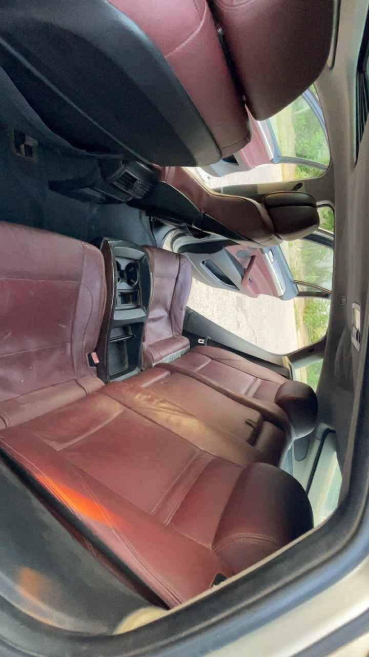 BMW   2011     x6
172000 km ڕۆیشتن
مەکینە 6 پستن مەڕغوب  n55 ✔
تەنها یەک جەمپی پشتی هەیە سۆناردانراوە 
دوو چملغ لەسەرساغە بۆیاخە بۆجوانی ➯
مواصفات سڵاید،کوشن vip,,لایت ئۆتۆ،،تەحدید سرعە،،8 حەساس،،ویل 20 m,,تەبرید مەرکەزی،،3 گێڕ،گێر شەفت لەسوکان،،چەندین  مواصفاتی تر....
گێڕو مەکینە وکارەبایی واکسل تحویل وغڕامە بەشەرتە ،،
سەنەوی تا 2030 نوێ ➡
4تایەی نوێ ➯

*********** واتساپ
شوێن شەقڵاوە
نرخ 140 $ شقلاوة, أربيل
