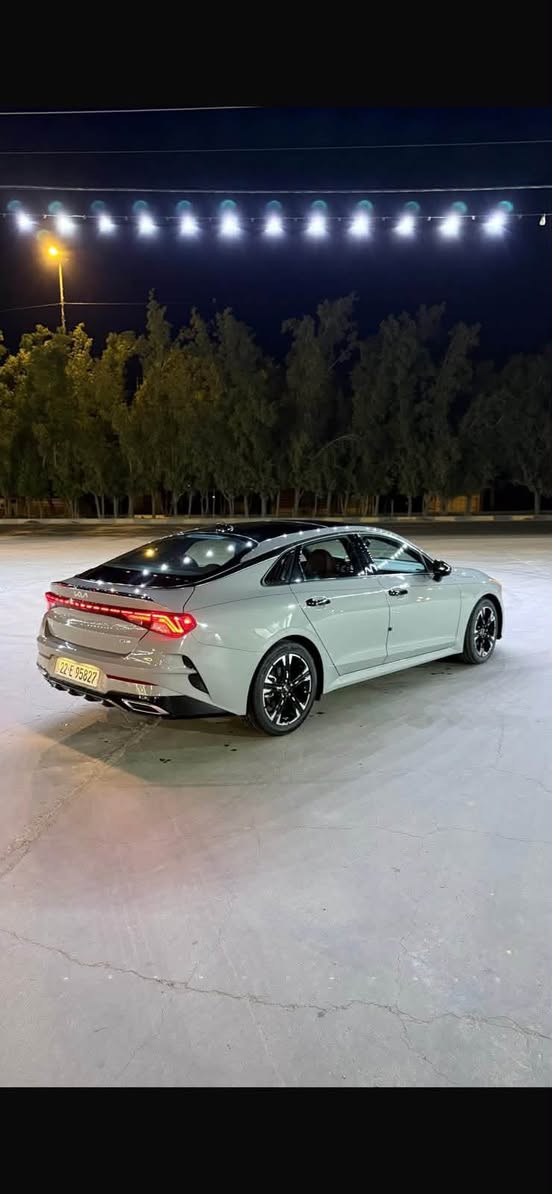 KIA K5 2023 GT-Line 1.6T
وارد امريكي ضرر قطعه واحده فقط جاملغ جهة سايق

مواصفت السياره 
من بنوراما و كشنات كهرباء و هيه مواصفاته معروفه 

سياره نضيفه بانزين فقط محسن اخلي 

للأستفسار ***********
موجود بكل وقت
