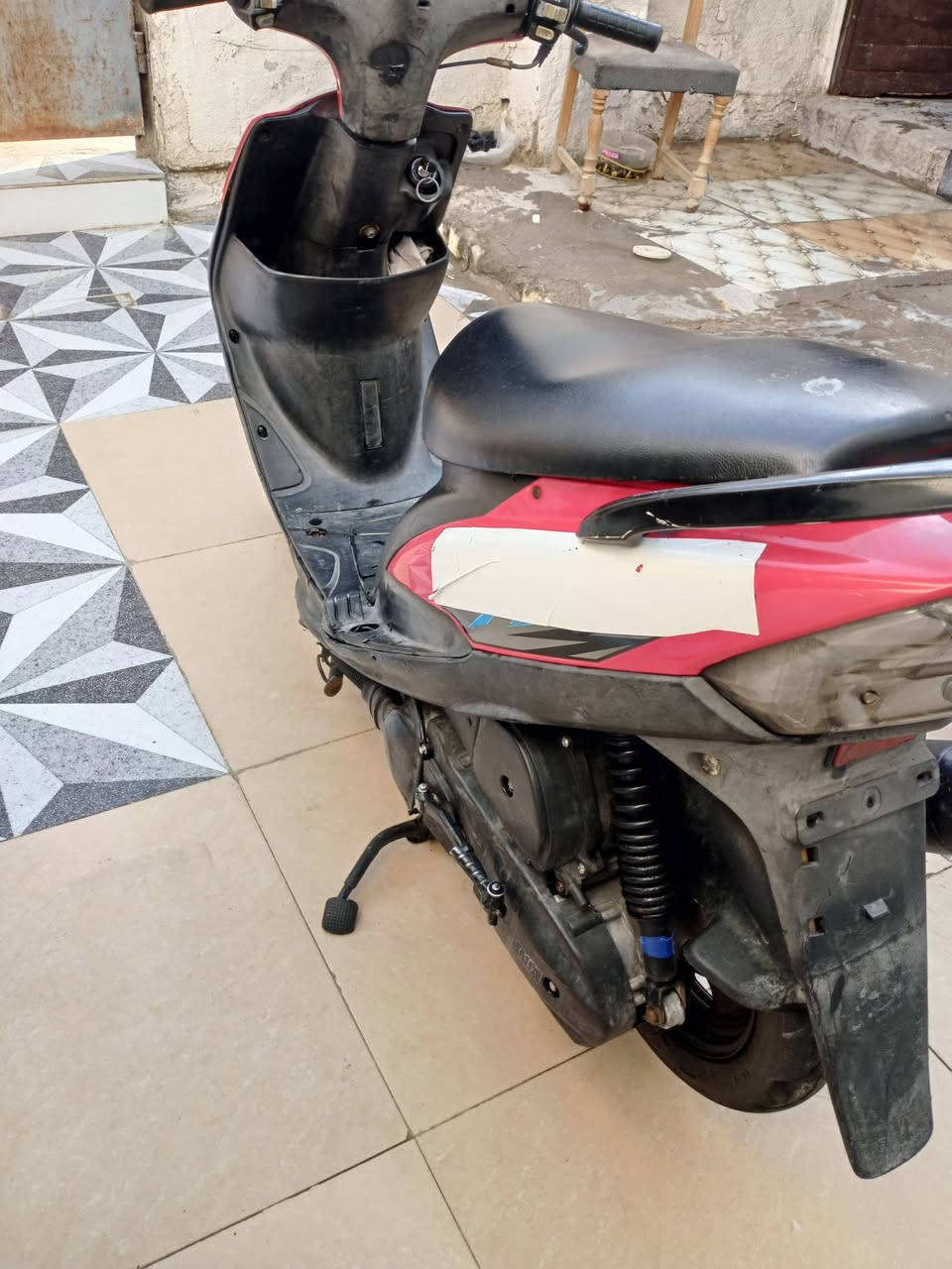 سلام عليكم ماكس عدله مفتوحه دراجه حلوه نضيفه مكينه خير من الله كهرباء شغاله سعره 550 بيه مجال مكان البصره الجزيره زين العابدين تواصل ***********
