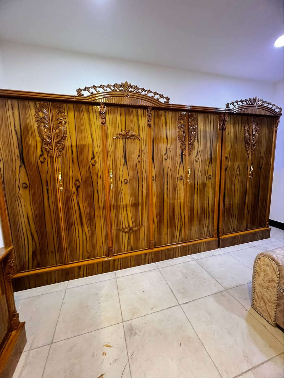 غرف نوم 
تزكام عراقي 🪚 
اصباغ حرارية درجه اولى 
قياسات وتصاميم هندسيه مميزه 
معاكس 5 ملم  داخل وخارج 
دوشمه حياكه يدويه 
توصيل 🚚 جميع المحافضات مع الشد
احجز غرفتك هسه 😍
للاستفسار والطلب المراسله دايگرت 
او على الرقم التالي واتساب ايضا
*********** النجف, العراق
