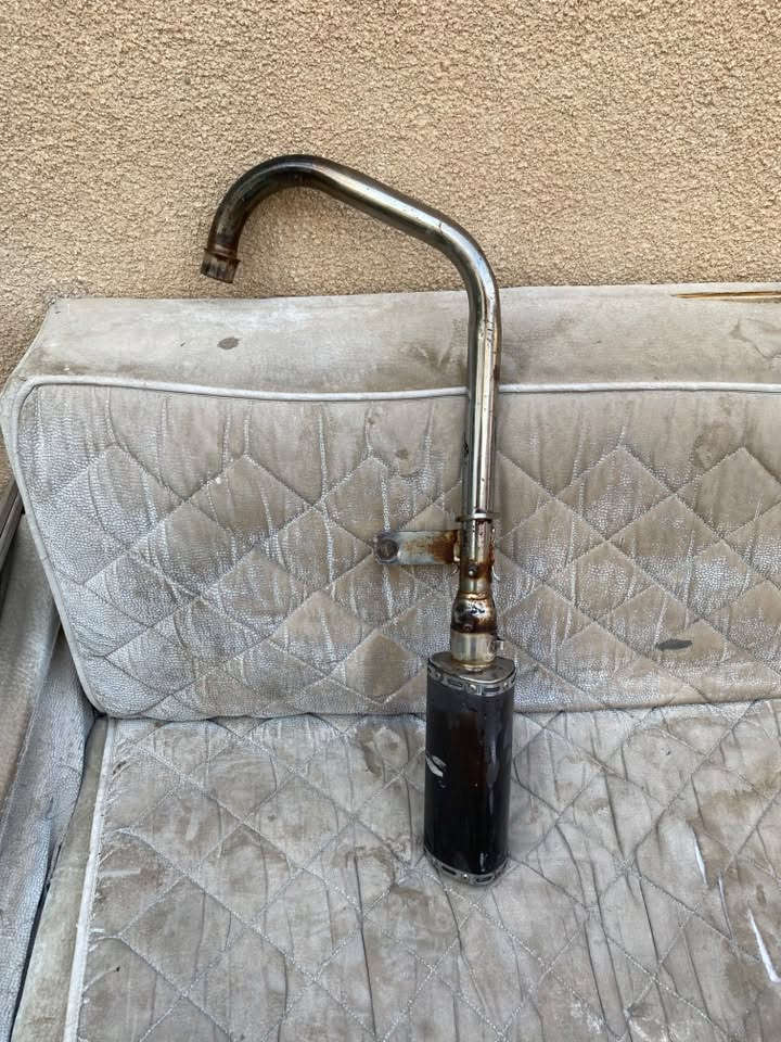 صلنصات للبيع 
وحدة كاتم ونضافتهة 80‎%‎
والثانيه جعير بس هادئة وتشبه ام 35 الف فصلتهة حلوة
الوحدة ع 20الف 
***********
