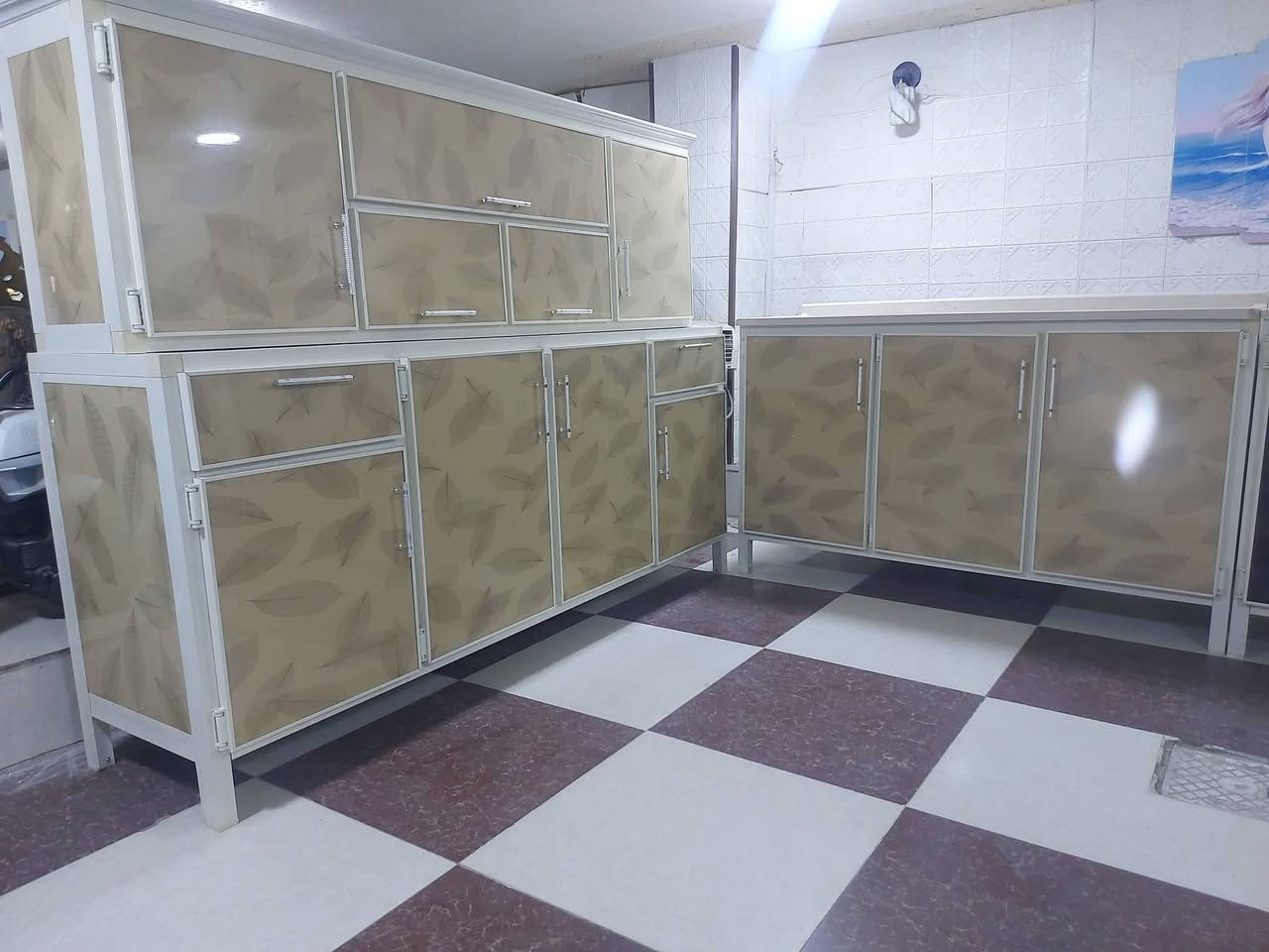 كاونترات ألمنيوم • سنك • حسب الطلب
