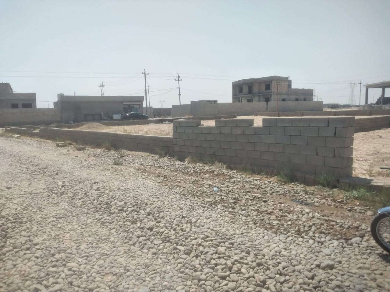 ٣٠٠م • مسيجه • مقابل الواحه
