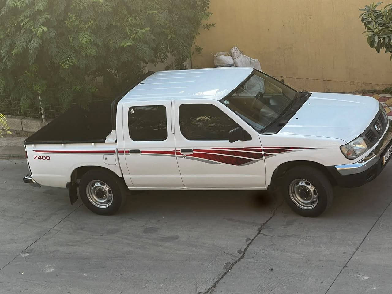 ✨ Nissan Pickup Z (2002) - بۆ فرۆشتن ✨
🚗 جۆری ئۆتۆمبێل: نیسان بیکاب (Z)
📅 مۆدێل: 2002
❄️ تایبەتمەندی: تەبرید و باوەر
🛡️ بۆیاخ و بەشەکان:
داعمی بۆ داعمی بێ بۆیاخە
یەک دوو پەڵەی بچووک ساردی هەیە
⚙️ گێر و مەکینە: نەکراوەتەوە بە شەرت
📜 سەنەوی: تازەیە، تا ساڵی 2030 بەسەرناچێت
💵 نرخ: 107 وەرەقە (گەڵا) / [موعامەلەی کەمی تێدایە]
📞 ژمارەی پەیوەندی: *********** السليمانية, العراق
