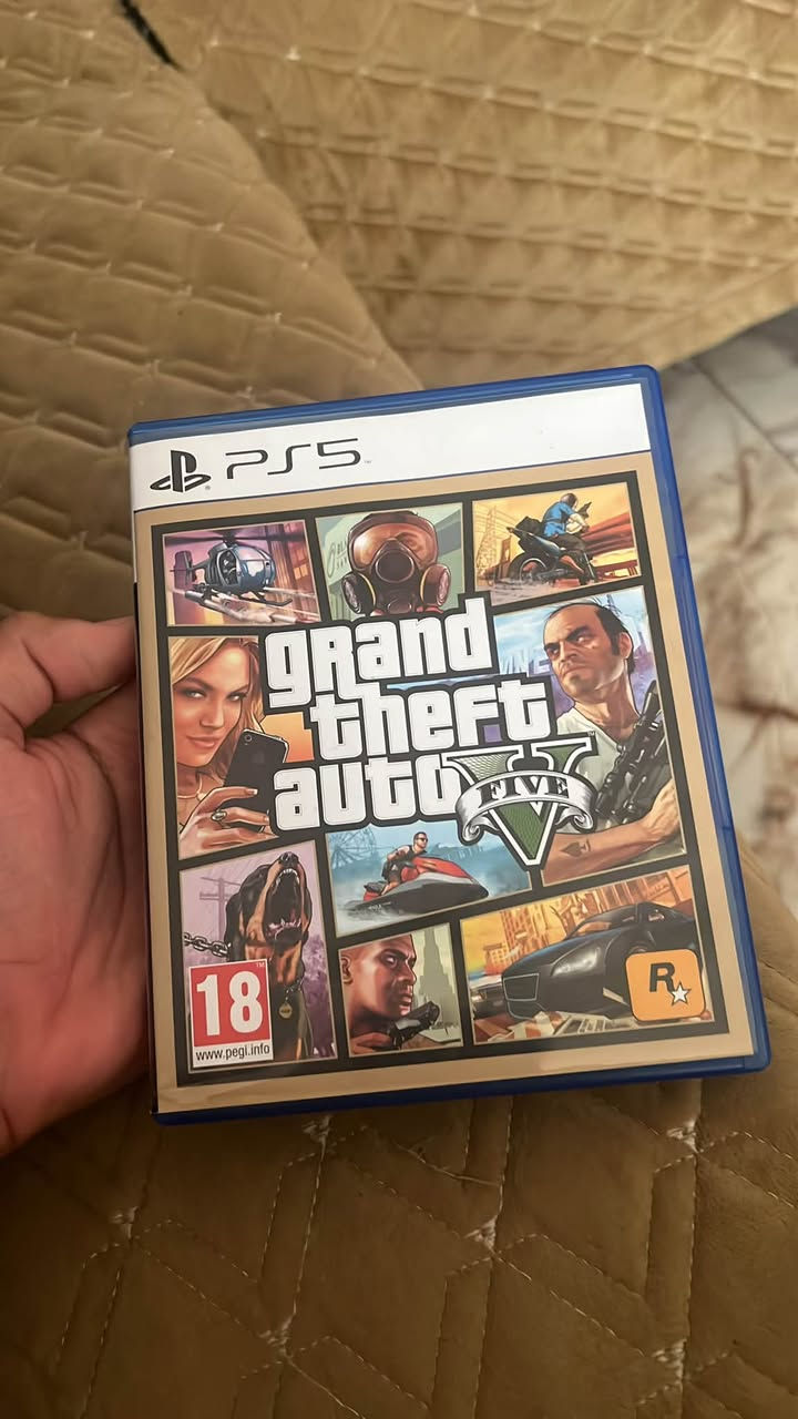 سلام عليكم ملحقات ps5 للبيع قاعدة جديدة اوربية سعر 25 وبيهة مجال قرص gta5 نسخة محسنة شخط مابيهة اشتريتهة قبل شهر جديدة يوبي اس كامل من كارتونة وكل شي قبل شهر اخذتة جديد 3000v 

مكاني بغداد 

سعر 200 وبيهن مجال 

رقم واتساب ***********
