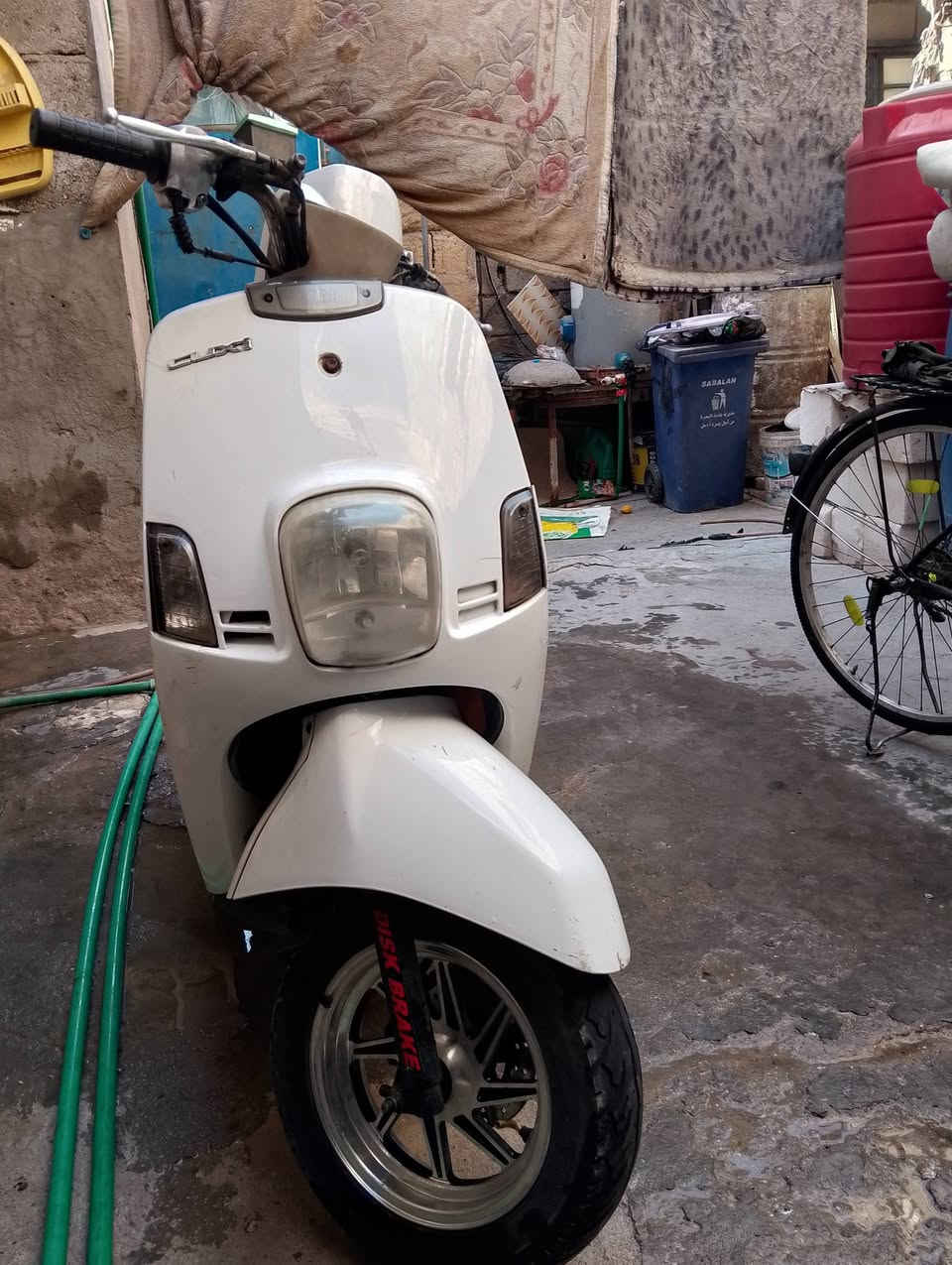 بوليسي • مستعجل • واتساب
