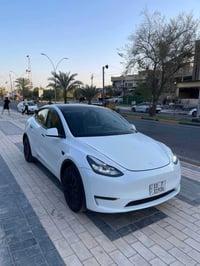 تسلا موديل ٢٠٢٣  تك ماطور   ماشيه ٦ الاف كيلو متر  مكان بغداد الدوره  ...