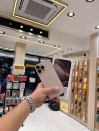 آيفون ١٦ برو ماكس • ٢٥٦ • بطارية ٩٤%