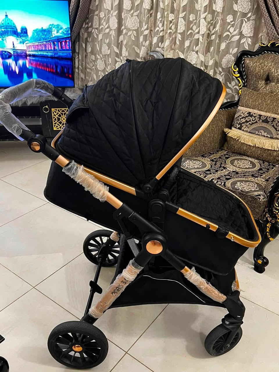 عربانة طفل vip
تصير منام وتصير كعدة جديده بنايلون  مثل ماموضح بصور اخذتهة ب١٣٠ الف قبل شهر
ورايدهة ب٩٠ الف
مكاني بغداد السيدية قرب تقاطع درويش
***********
