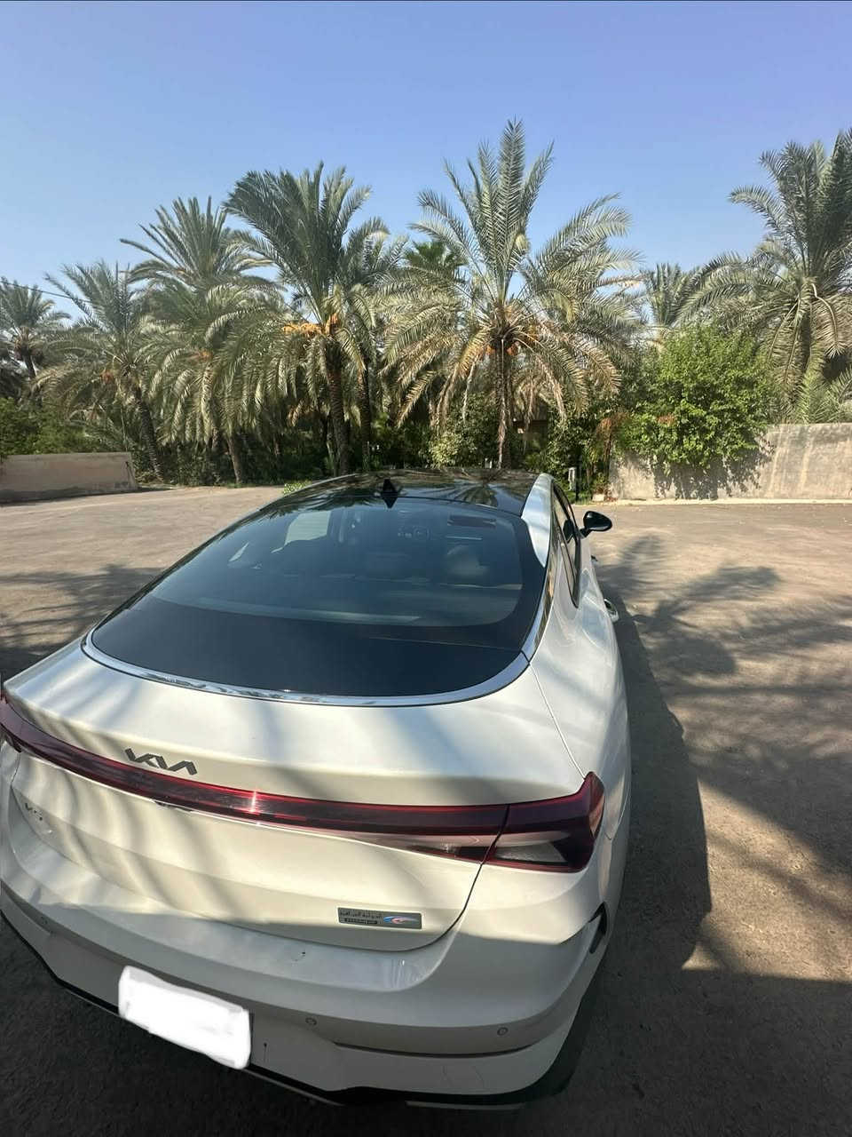 🚨 للبيع | Kia K5 2023 خليجي 🚨

🔥 كيا K5 موديل 2023
مواصفات خليجية
🔧 مكينة 2.0 لتر | 4 سلندر
⚙️ أوتوماتيك
📍 ضمان شركة الدولية
🛣️ ماشية 45,000 كم فقط
🔢 رقم بغداد

✨ أبرز المواصفات:
• محرك 2.0 لتر بقوة 152 حصان
• عزم 192 نيوتن.م
• قير أوتوماتيك 6 سرعات
• دفع أمامي FWD
• شاشة ومواصفات ترفيهية حديثة
• Apple CarPlay
• كاميرا خلفية
• حساسات ركن
• مثبت سرعة
• أنظمة أمان متعددة
• إضاءة LED
• مقاعد جلد
• فتحة سقف بانوراما
• تشغيل بصمة وتشغيل زر
• مواصفات خليجية مميزة

🟢 حالة السيارة:
السيارة نظيفة جداً وبحالة ممتازة، وبيها فقط ملاحظات بسيطة:

▪️ صبغ في بداية البنيد
▪️ بارد بسيط في الجاملغ الخلفي
▪️ غير ذلك السيارة جاهزة للفحص والبيع.

💰 السعر: 180 ورقة فقط

📍 مكان السيارة: بغداد – سبع أبكار

📞 للتواصل:
***********

⚡️ السيارة تستاهل الفحص، والفحص على المشتري.
