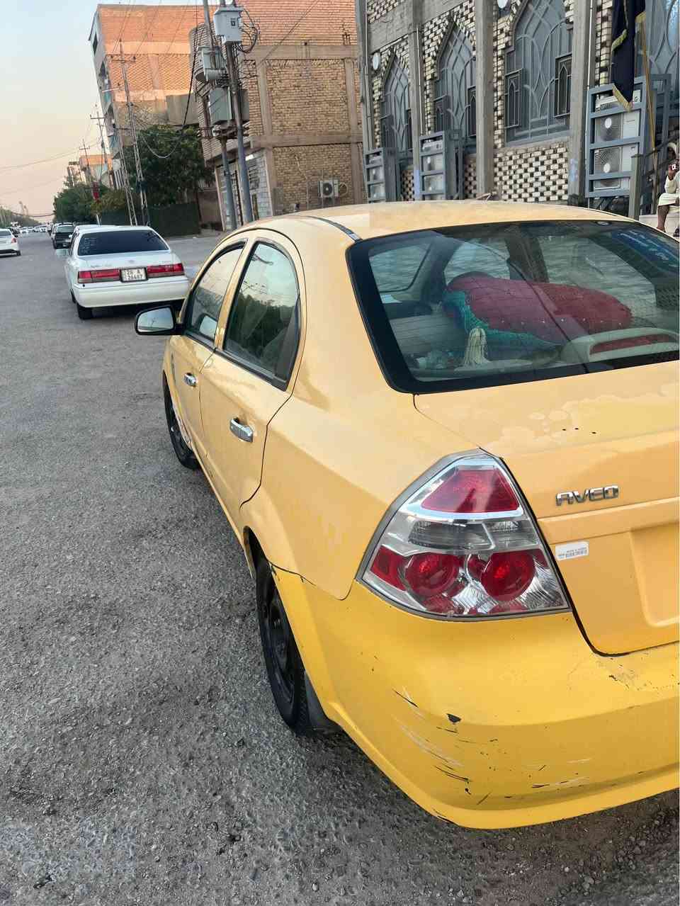افيو ٢٠١٠ كير عادي.  مفتوح 
كير ومحرك بحالة ممتازة 
بيه باب وجاملغ امامي
مداور  مباشر  

*********** النجف, العراق
