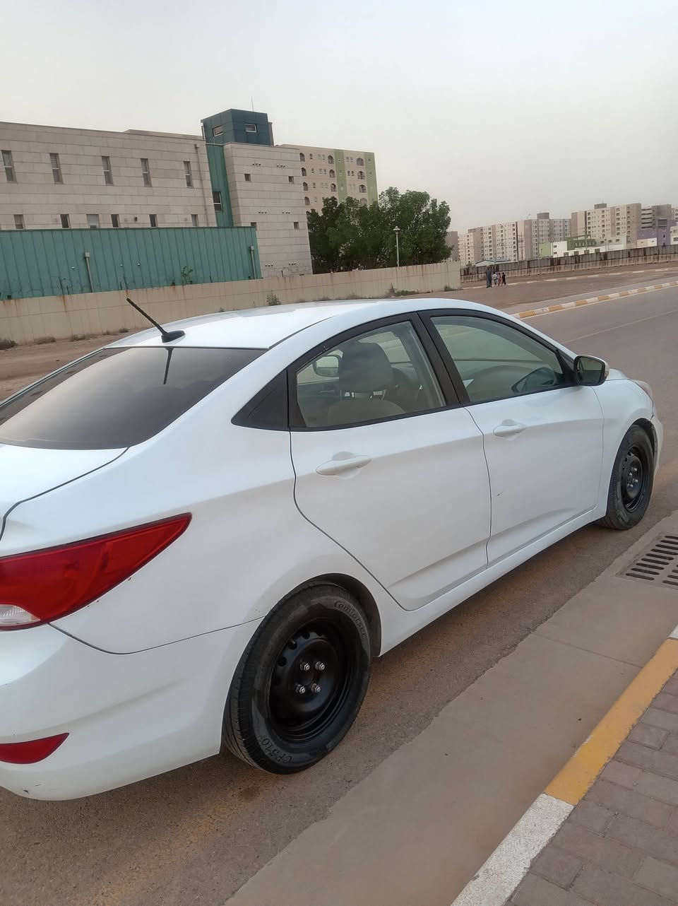 🚘 للبيع سيارة هيونداي أكسنت موديل 2017
السيارة بحالة جيدة، جاهزة للاستخدام، وتحتاج إلى فحص من قبل المشتري.
📌 الموديل: 2017 أمريكي حادث جاملغ الأيمن ومصلح نفسه بدون دواخل ولالخد وهاي الطعجه بالدوسه كما موضحة بالصورة
📌 النوع: هيونداي أكسنت
📌 اللون: أبيض صدفي
📌 الممشى: 69 
📌 رقم السيارة/المحافظة. واسط
💰 السعر: 88 $
📞 للتواصل: ***********
      المكان مجمع بسماية السكني 
البيع للجادين فقط، والسعر قابل للتفاوض بعد المعاينة.
