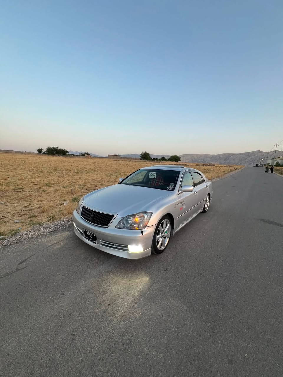 سەرەتا بە ناوی خوای گەورە 
شاهینە ١٨٤
٢٠٠٧
رەساسی بەس وەکو رەسای سەیارەیکە نا دوو ڕەنگ بیت یەک ڕەنگە هەتا دەعامیشی بۆیاخ نییە
سڵایت  
جڵد هیتەر ✅
رۆنی گۆڕاوە ✅
٤ تایەی تازەیە✅
دینگە ستیل✅
سالۆنسای سپۆرت✅
شوتەی سپۆرت✅
ساج سور✅
لەحیە تۆمس پلاستیکی بیلاد✅
پشتو پێش حاسەیە✅
بلوتوز بیلادی✅
کارەبای مەزبوتە✅
تەبرید مەزبووت✅
رایتەری تازە✅
بۆیاخ بەشەرت✅
حیزام بەشەرت✅ 
کەڤەر بەشەرت✅
دەعمو لیدراو بەشەرت✅
سەقفی بەشەرت ✅
 دوو ڕەنگی بەشەرت✅
کاڵ بوونەوە بە شەرت ✅
ئەوەی ناوی مەسرەف تیدا نییە یەک دینار مەسرەف بدۆزەوە ١٠٠ دۆلار بەبڕەلە قەڵادزیم کە هاتی بۆ سەیارەکە کێشەت لەسەر پارەکەی هەبێت نەک ناشیرینی سەیارەکە وەکو ڕسمەکەم نەبوو وەکو قسەکانی خۆم نەبوو مەسرەفی ڕێگات لەسەر من بۆ هاتن و گەڕانەوەت 
بەس شوێن بڕاوەکانی بۆیاخە نمونەی جوانیە 
کامل ناو سندوقی تیدایە لە یەک شتی کەم نییە 
شوێن قەڵادزی 
***********
Karmand Salem

